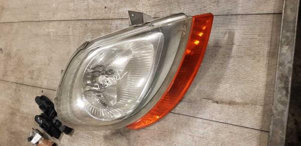 PHARE DROIT RENAULT - Vue 1